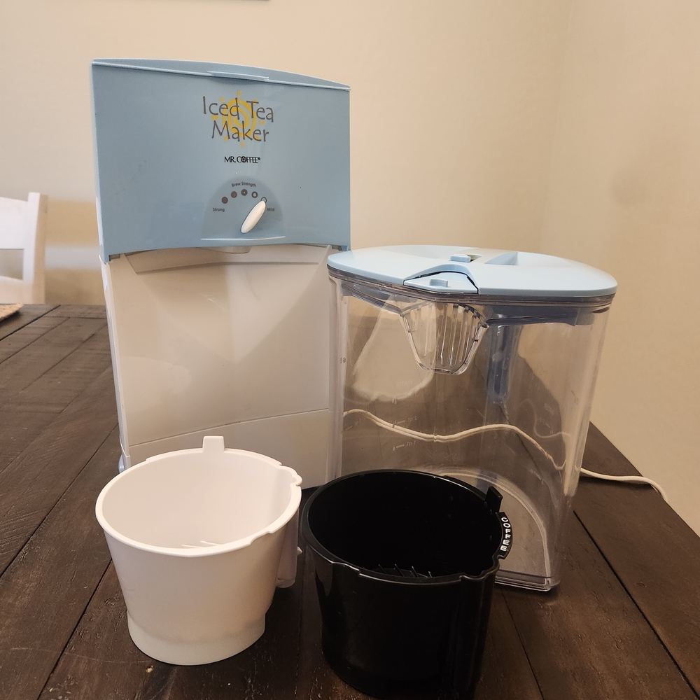 Mr. Coffee Iced Tea or Ice Coffee Maker Model TM50P 3-Quart Pitcher - Picture 5 of 11